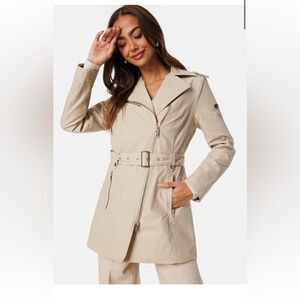 Swedish Women's Beige Belted Trench Coat, size 6